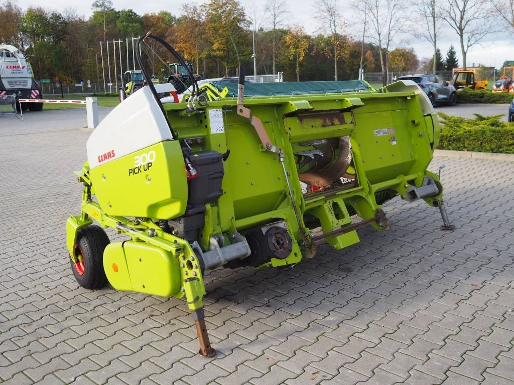 Claas PICK UP 300 HD - معدات حصادة الأعلاف: صور 3 Claas PICK UP 300 HD - معدات حصادة الأعلاف: صور 3