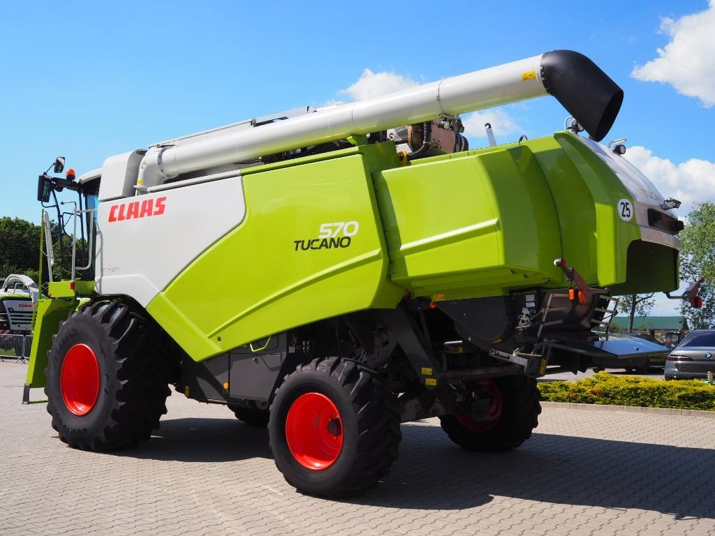 Claas Tucano 570 + V770 - حصادة شاملة: صور 2 Claas Tucano 570 + V770 - حصادة شاملة: صور 2