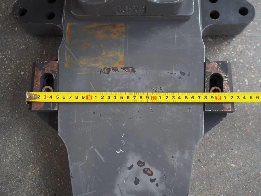 Claas Xerion - bumper hitch K80 - هيكل السيارة الخارجية - الآلات والماكينات الزراعية: صور 3 Claas Xerion - bumper hitch K80 - هيكل السيارة الخارجية - الآلات والماكينات الزراعية: صور 3