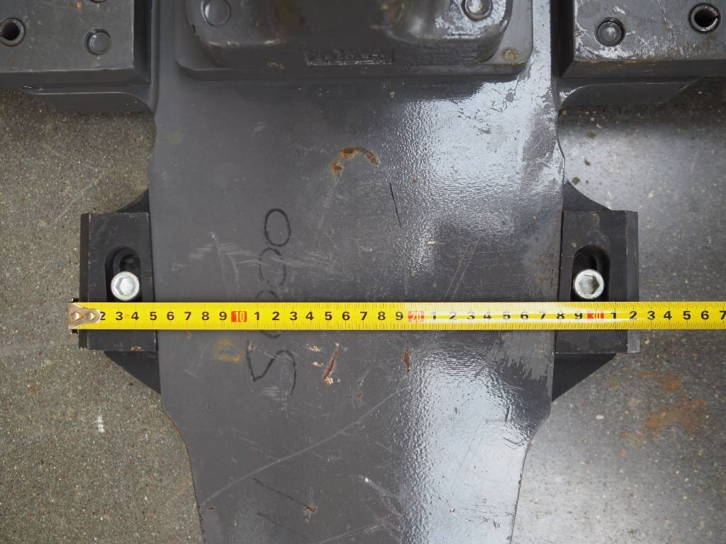 Claas Xerion - bumper hitch K80 - هيكل السيارة الخارجية - الآلات والماكينات الزراعية: صور 3 Claas Xerion - bumper hitch K80 - هيكل السيارة الخارجية - الآلات والماكينات الزراعية: صور 3