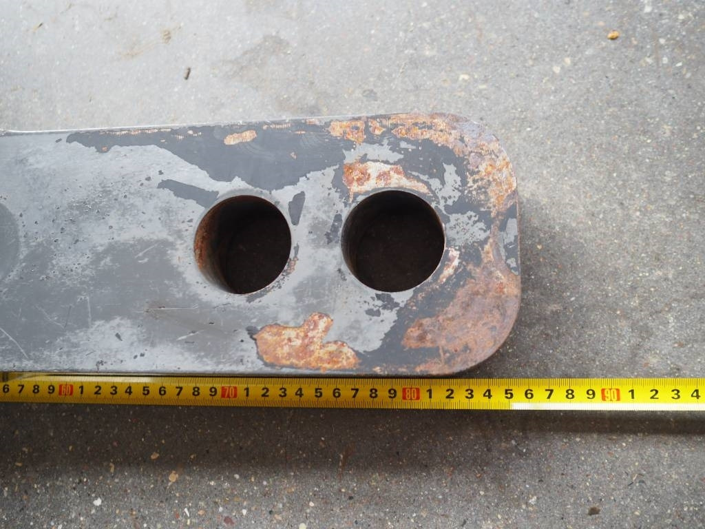 Claas Xerion - bumper hitch K80 - هيكل السيارة الخارجية - الآلات والماكينات الزراعية: صور 2 Claas Xerion - bumper hitch K80 - هيكل السيارة الخارجية - الآلات والماكينات الزراعية: صور 2