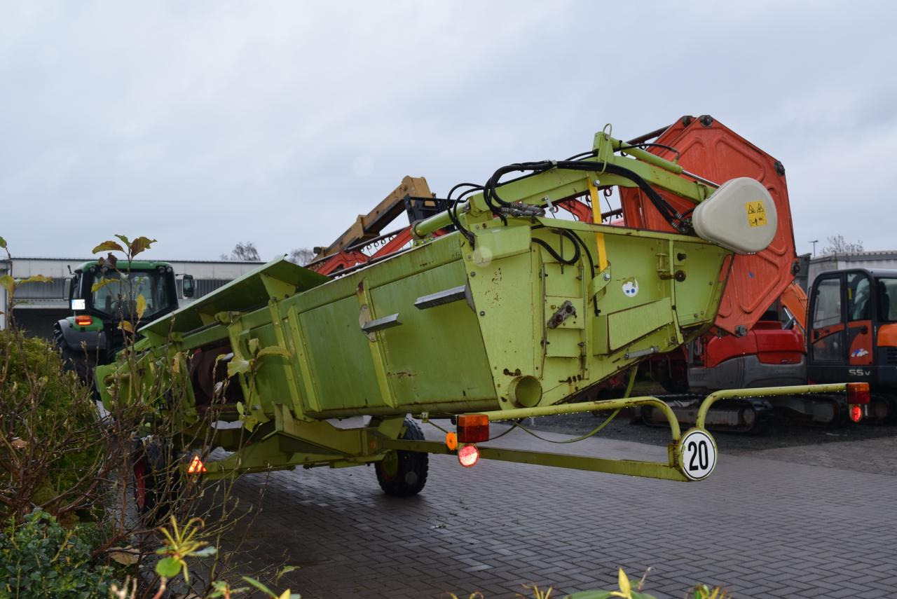 CLAAS C 900 AutoContour *Schneidwerk* - حصادة شاملة - الرأس: صور 5 CLAAS C 900 AutoContour *Schneidwerk* - حصادة شاملة - الرأس: صور 5