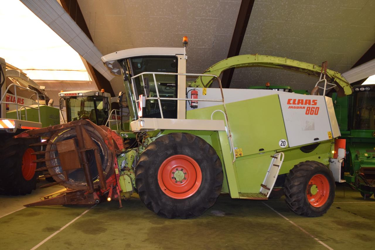 CLAAS Jaguar 860 - حصادة الأعلاف: صور 1 CLAAS Jaguar 860 - حصادة الأعلاف: صور 1