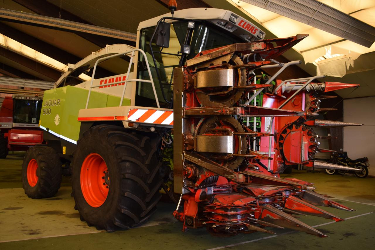 CLAAS Jaguar 900 - حصادة الأعلاف: صور 1 CLAAS Jaguar 900 - حصادة الأعلاف: صور 1
