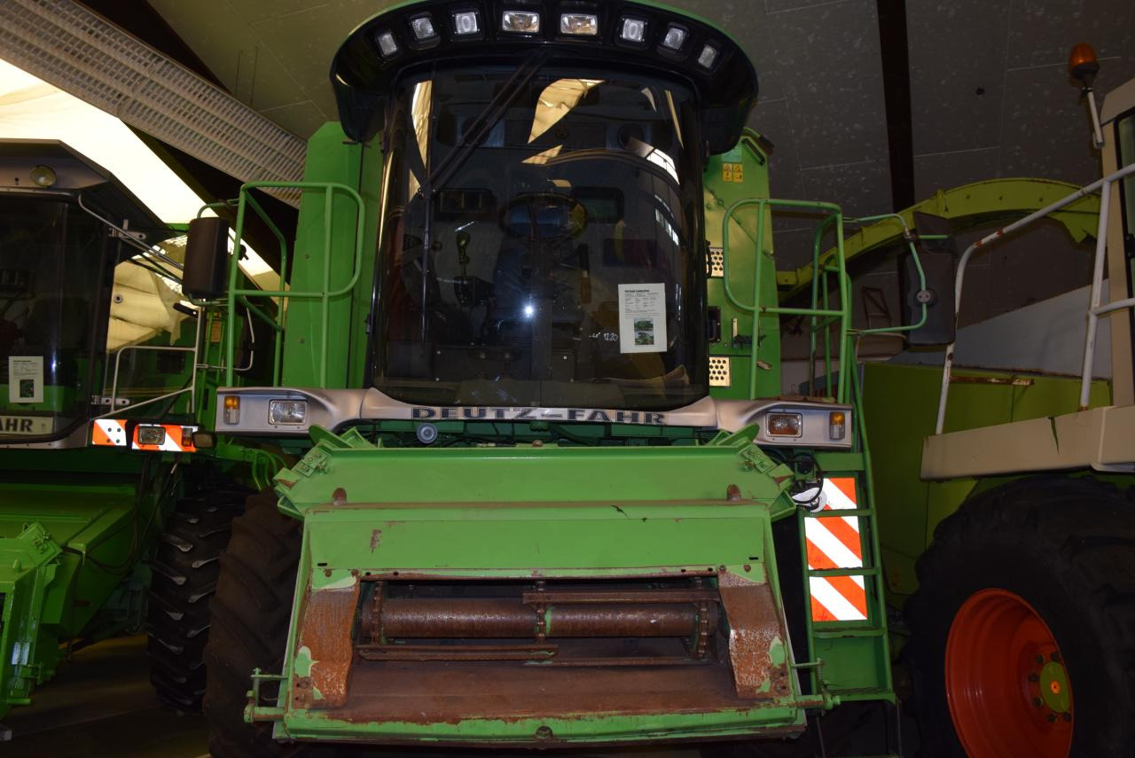 Deutz-Fahr 5660 HTS - حصادة شاملة: صور 3 Deutz-Fahr 5660 HTS - حصادة شاملة: صور 3