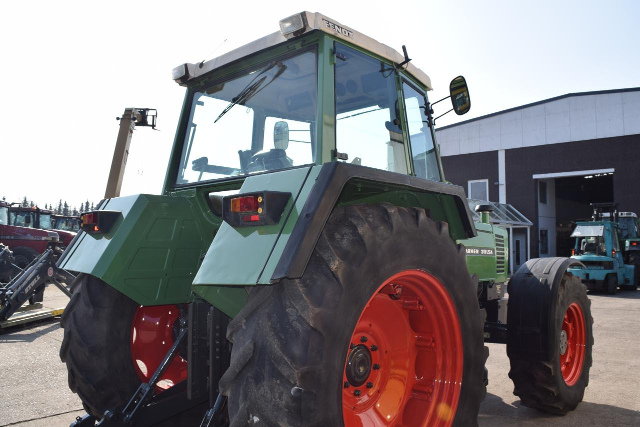 Fendt Farmer 311 LSA - جرار: صور 3 Fendt Farmer 311 LSA - جرار: صور 3