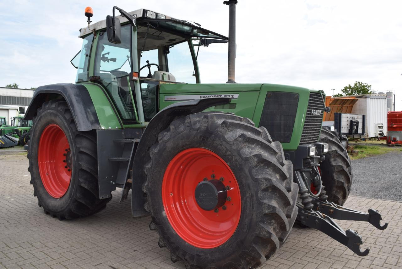 Fendt Favorit 822 - جرار: صور 4 Fendt Favorit 822 - جرار: صور 4