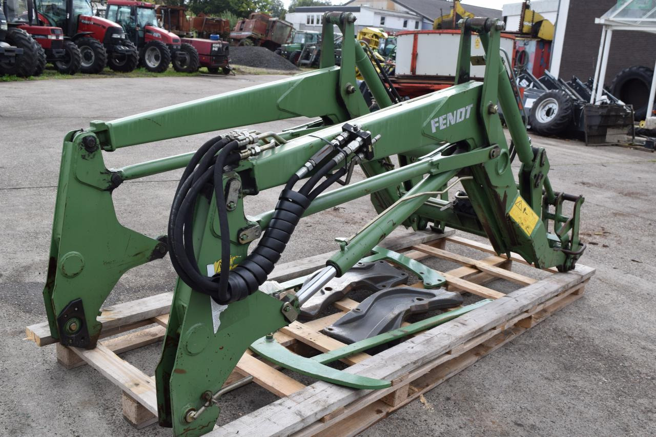 Fendt Frontlader für Serie 400 - لوادر وحفارات أمامية: صور 4 Fendt Frontlader für Serie 400 - لوادر وحفارات أمامية: صور 4
