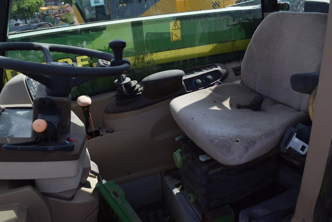 John Deere 3200 - رافعة تلسكوبية: صور 5 John Deere 3200 - رافعة تلسكوبية: صور 5
