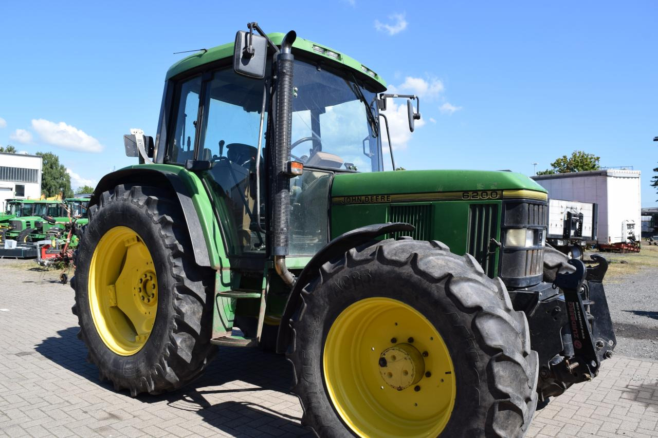 John Deere 6200 - جرار: صور 1 John Deere 6200 - جرار: صور 1