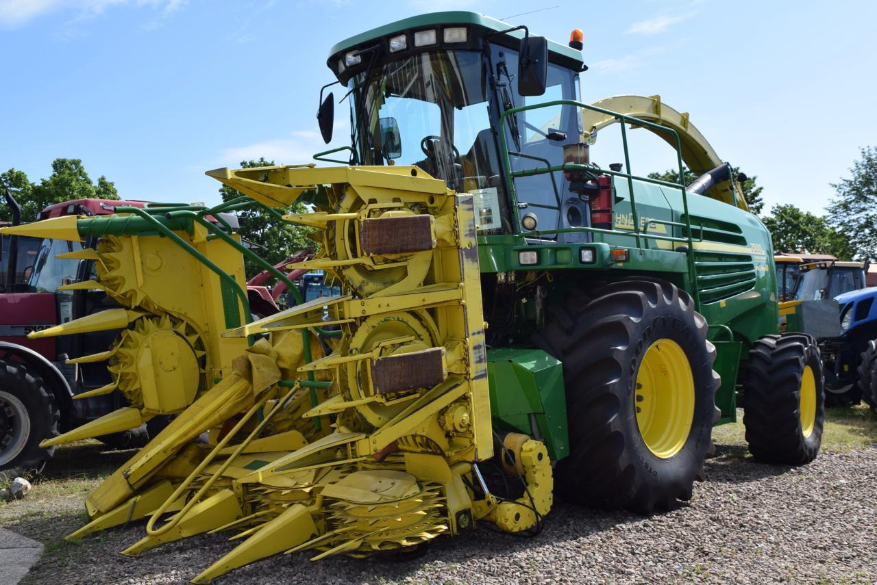 John Deere 7400 - حصادة الأعلاف: صور 2 John Deere 7400 - حصادة الأعلاف: صور 2