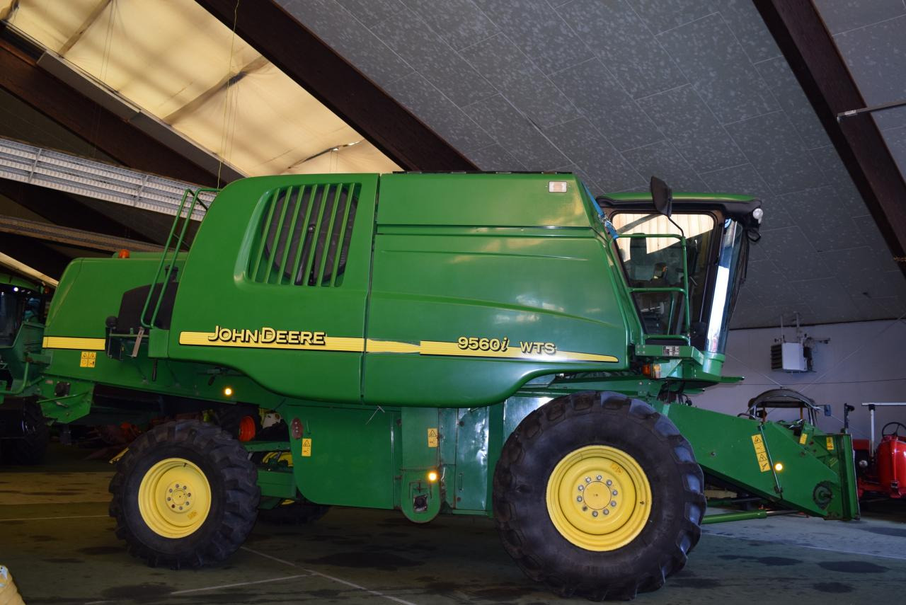 John Deere 9560 i WTS - حصادة شاملة: صور 3 John Deere 9560 i WTS - حصادة شاملة: صور 3