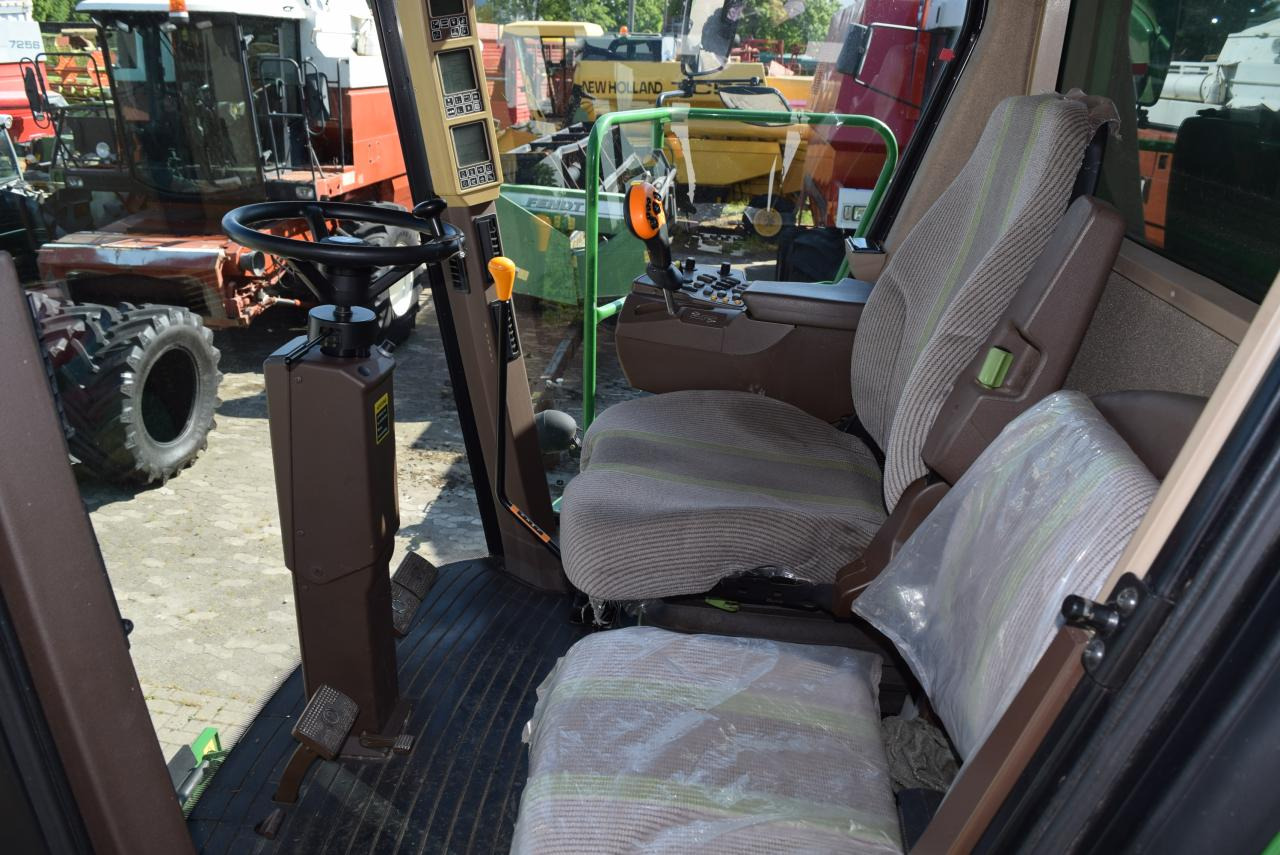 John Deere W 650 - حصادة شاملة: صور 5 John Deere W 650 - حصادة شاملة: صور 5