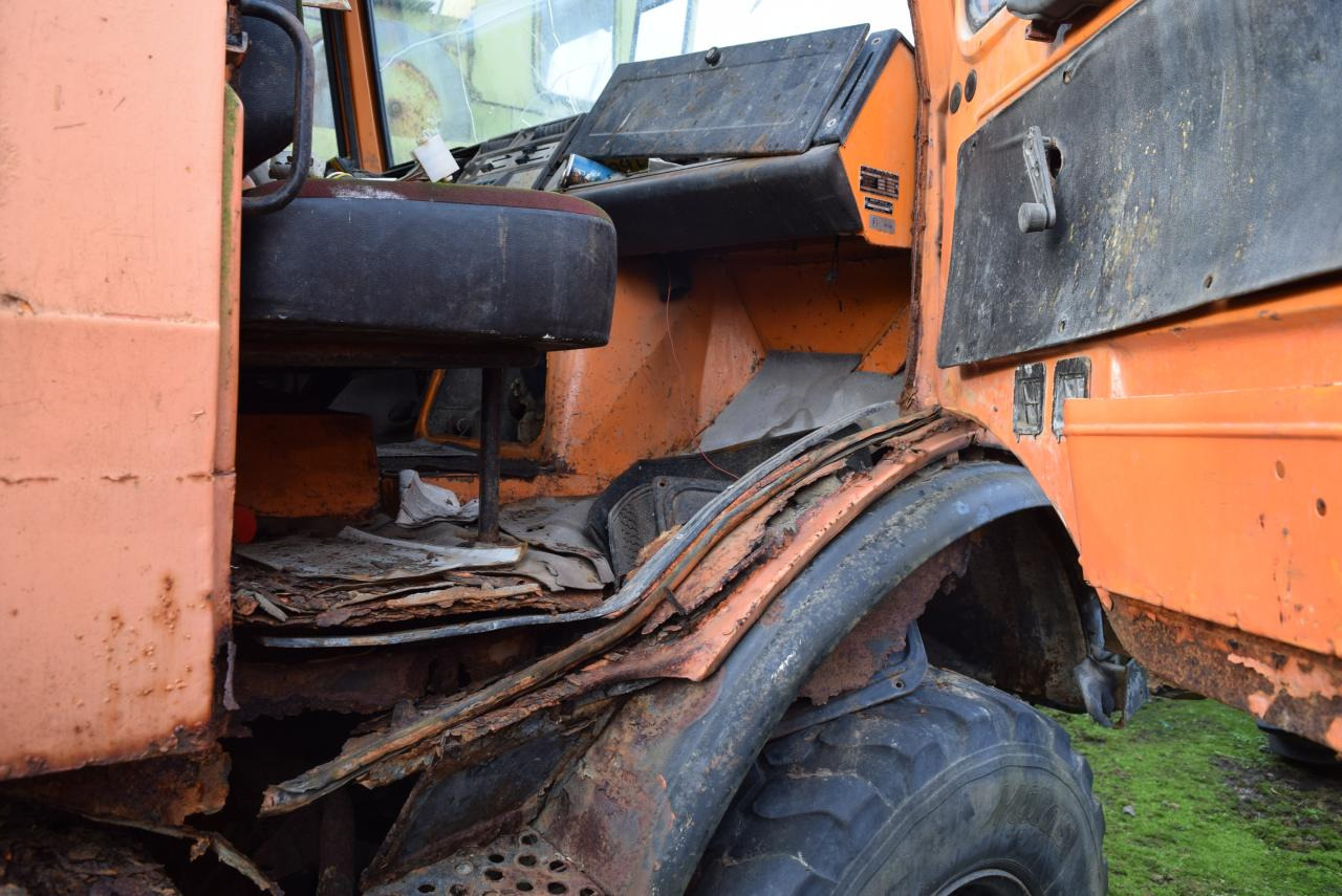 Mercedes-Benz Unimog U1200 إيجار Mercedes-Benz Unimog U1200: صور 8 Mercedes-Benz Unimog U1200 إيجار Mercedes-Benz Unimog U1200: صور 8