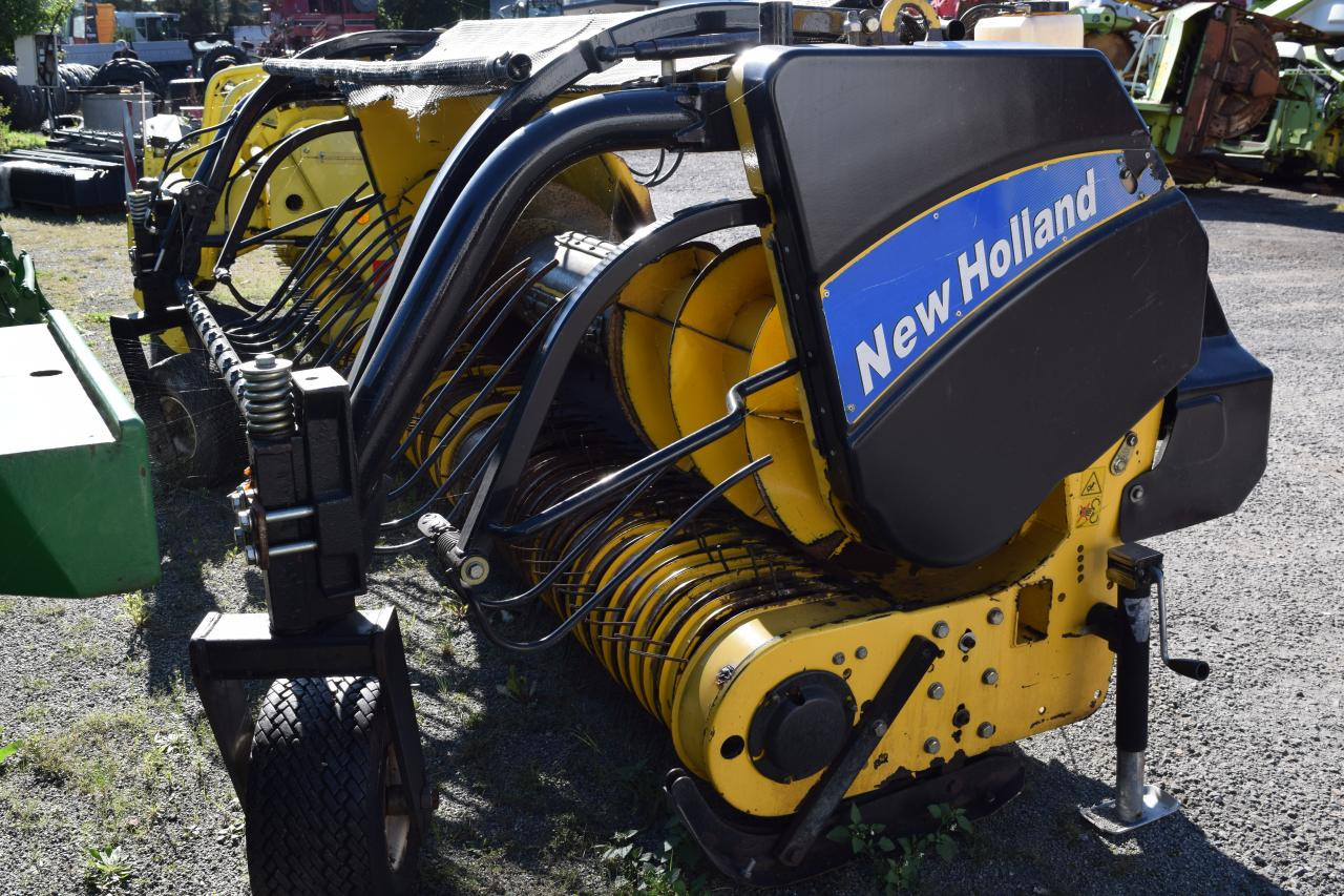 New Holland 273 *Pick Up* - معدات حصادة الأعلاف: صور 3 New Holland 273 *Pick Up* - معدات حصادة الأعلاف: صور 3