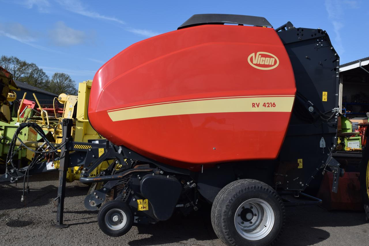 Vicon RV 4220 SC 14 - مكبس القش الدائري: صور 4 Vicon RV 4220 SC 14 - مكبس القش الدائري: صور 4