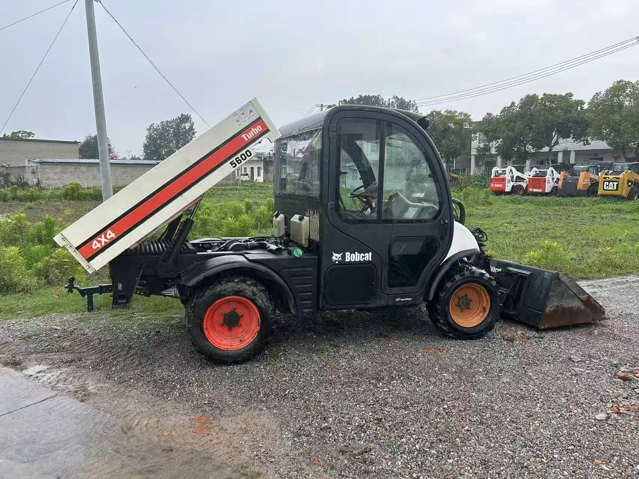 BOBCAT 5600 Toolcat - شيول صغير: صور 2 BOBCAT 5600 Toolcat - شيول صغير: صور 2