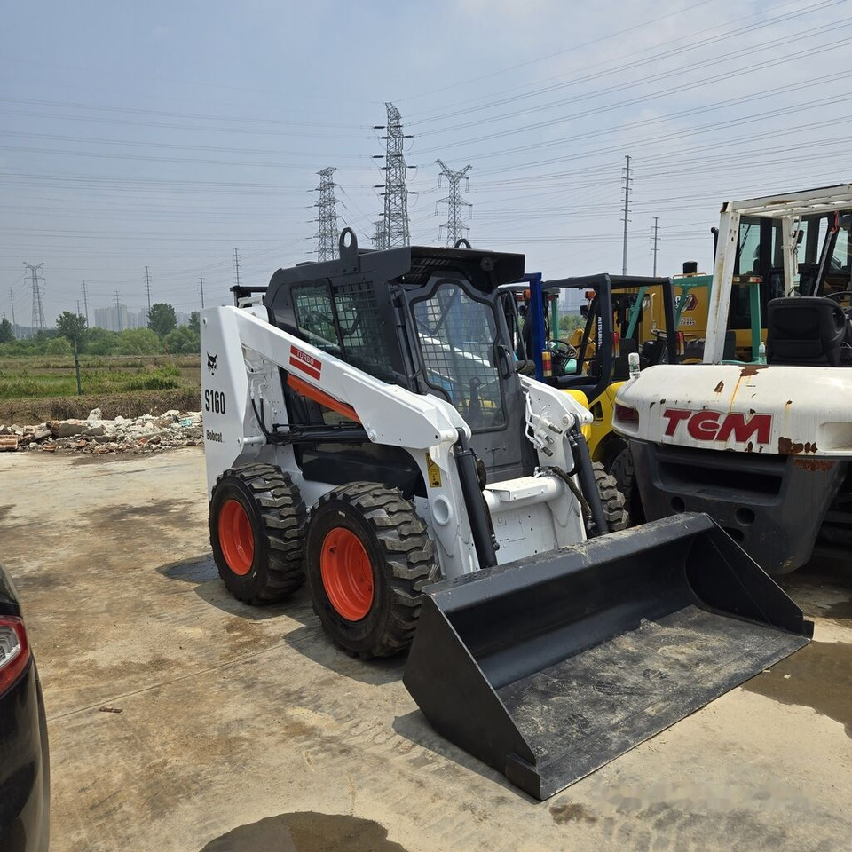 Bobcat S160 - شيول صغير: صور 1 Bobcat S160 - شيول صغير: صور 1