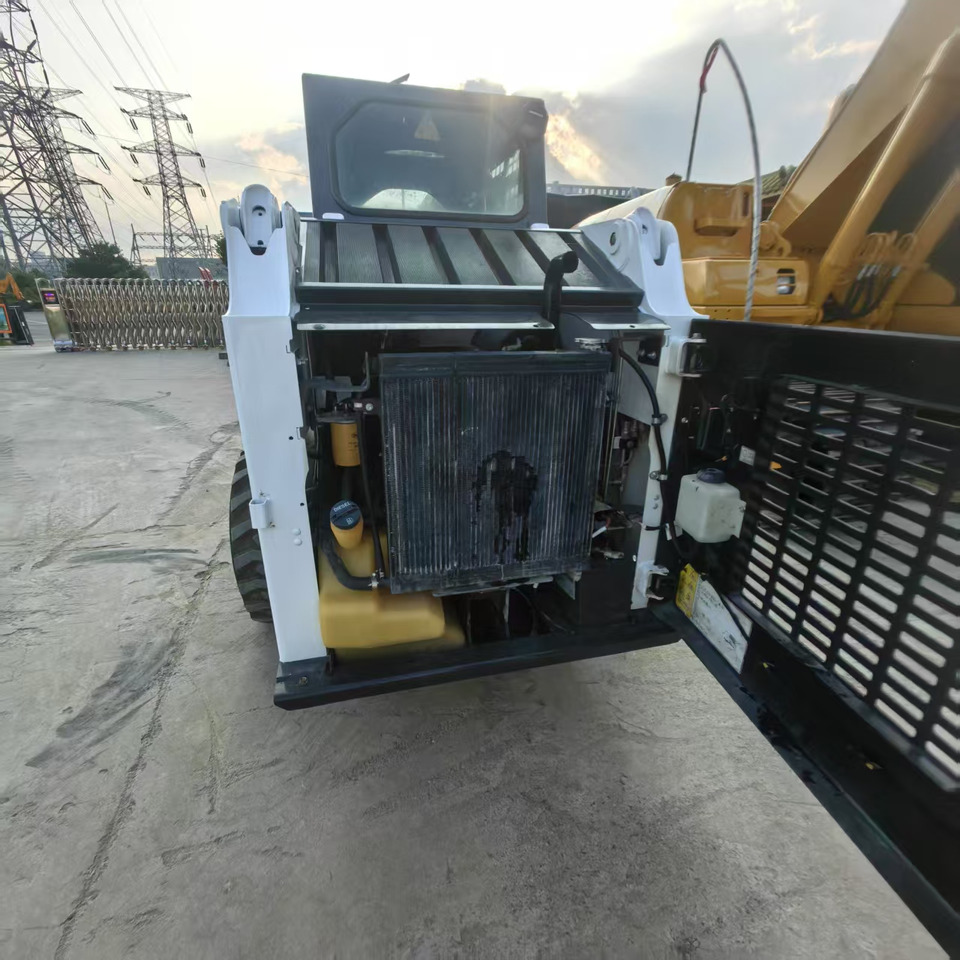 Bobcat S160 - شيول صغير: صور 4 Bobcat S160 - شيول صغير: صور 4