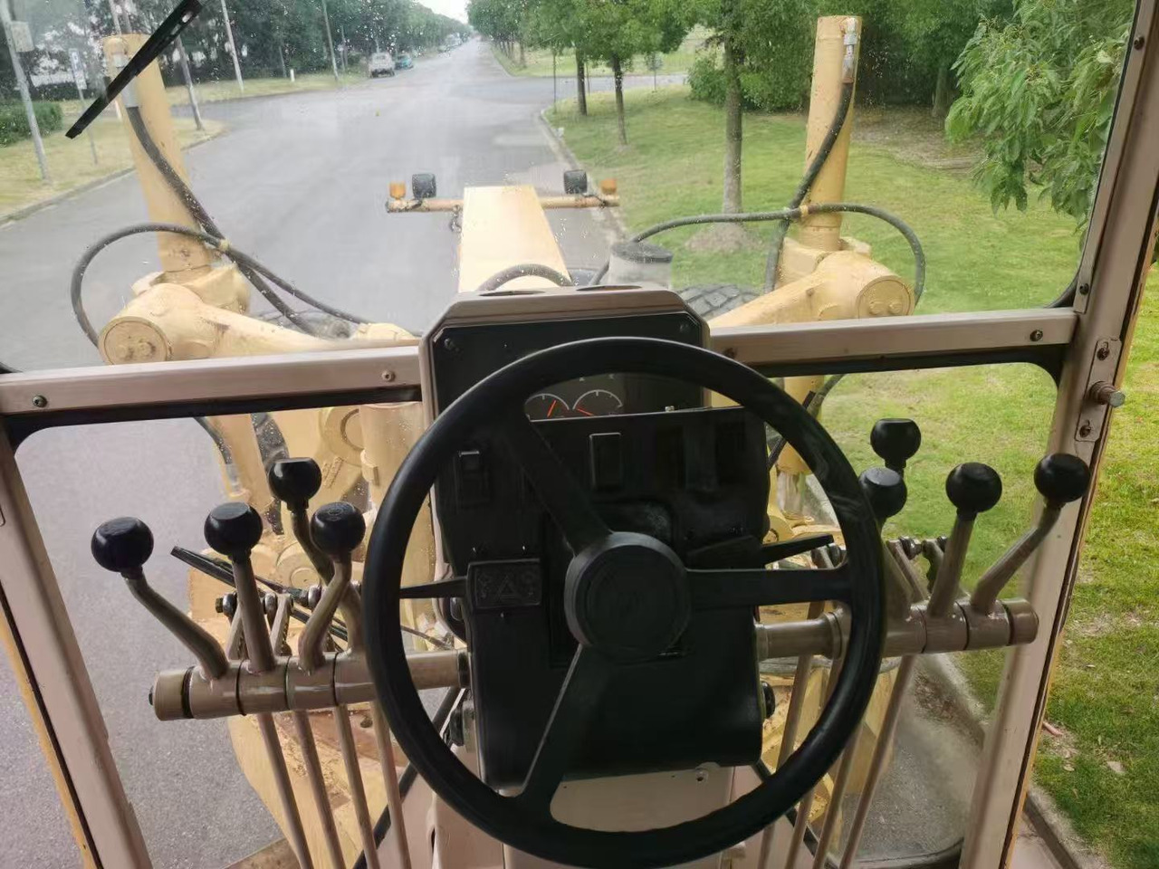 CAT 16H - آلة تسوية الأرض: صور 5 CAT 16H - آلة تسوية الأرض: صور 5