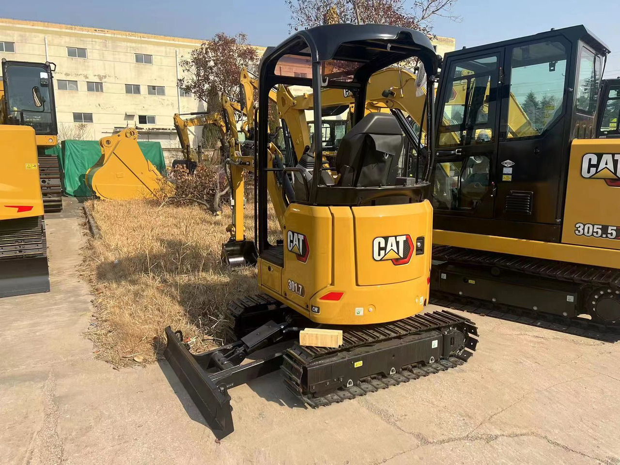CAT 301.7 - حفارة مصغرة: صور 3 CAT 301.7 - حفارة مصغرة: صور 3