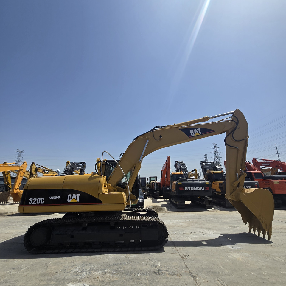 CAT 320C - حفارات زحافة: صور 5 CAT 320C - حفارات زحافة: صور 5