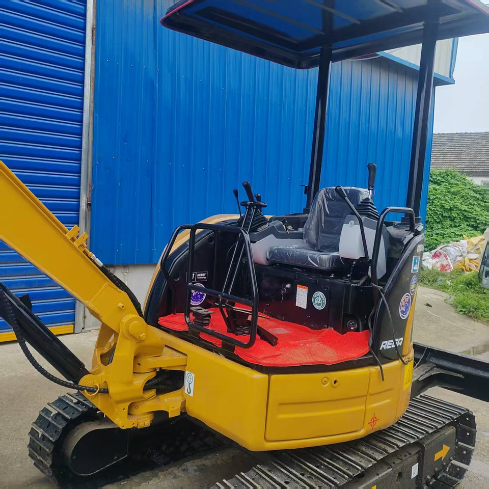 CATERPILLAR 303ECR - حفارة مصغرة: صور 5 CATERPILLAR 303ECR - حفارة مصغرة: صور 5