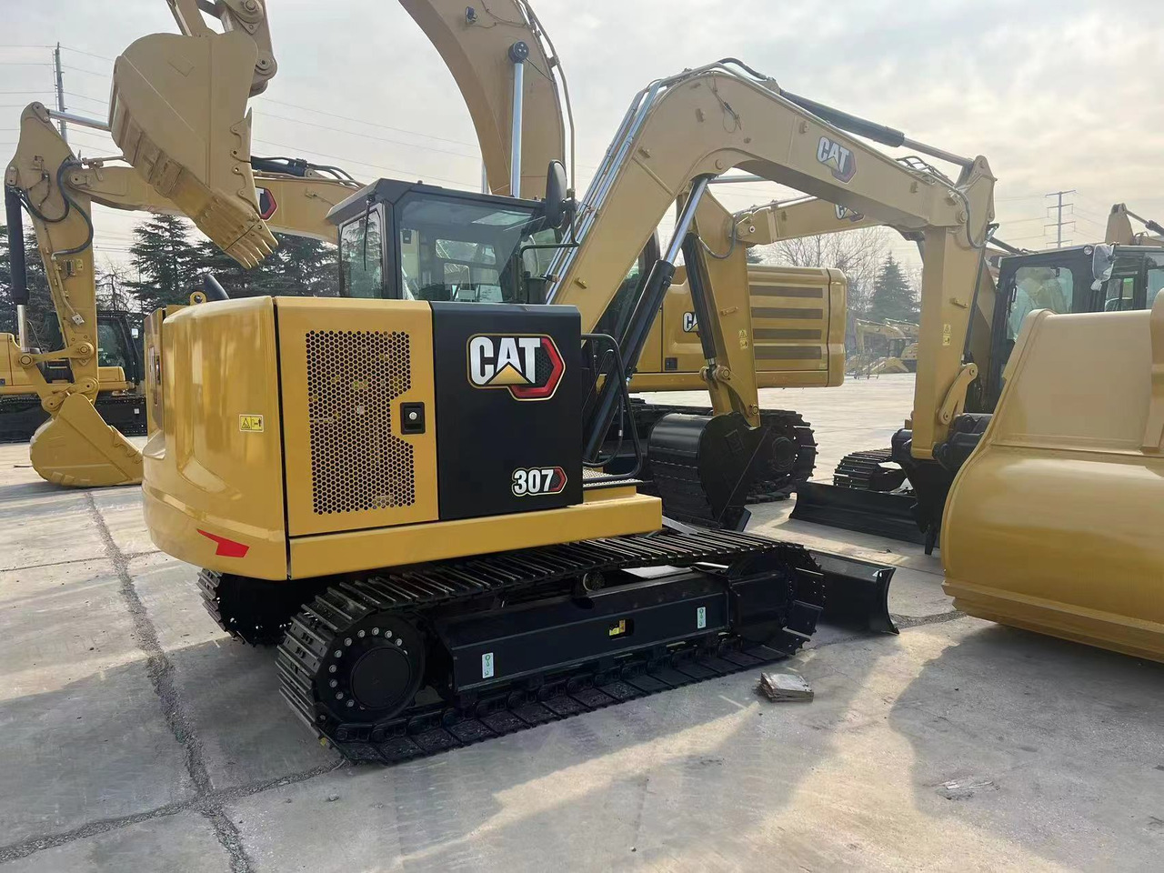 CATERPILLAR 307 - حفارة مصغرة: صور 5 CATERPILLAR 307 - حفارة مصغرة: صور 5