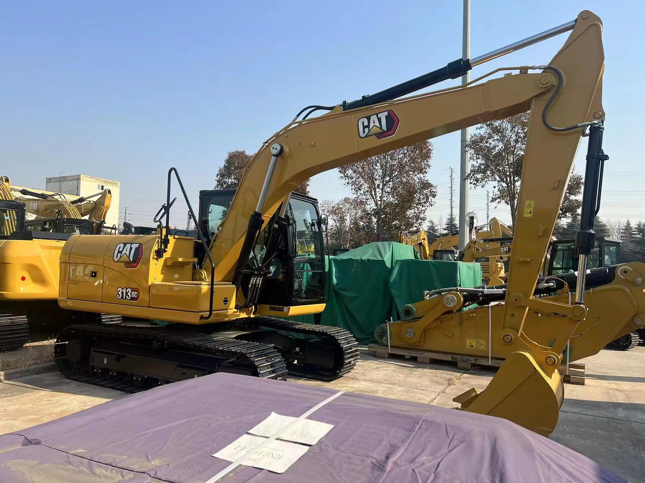 CATERPILLAR 313GC - حفارات زحافة: صور 3 CATERPILLAR 313GC - حفارات زحافة: صور 3
