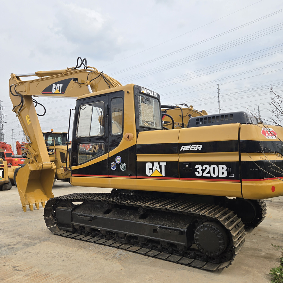 CATERPILLAR 320BL - حفارات زحافة: صور 1 CATERPILLAR 320BL - حفارات زحافة: صور 1