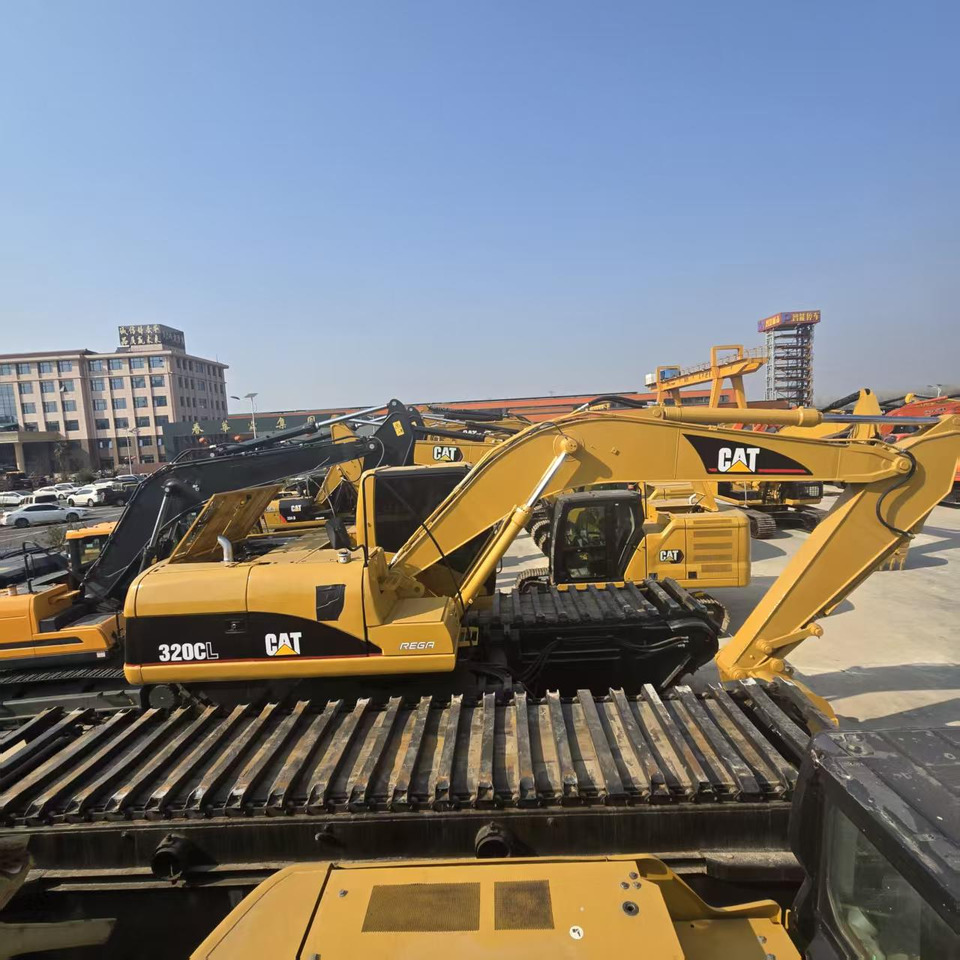 CATERPILLAR 320C - حفارات برمائية: صور 4 CATERPILLAR 320C - حفارات برمائية: صور 4