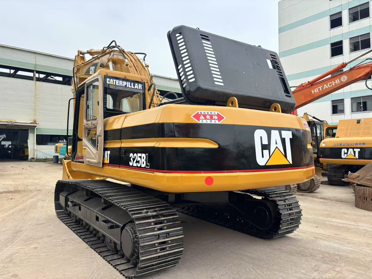 CATERPILLAR 325B - حفارات زحافة: صور 3 CATERPILLAR 325B - حفارات زحافة: صور 3