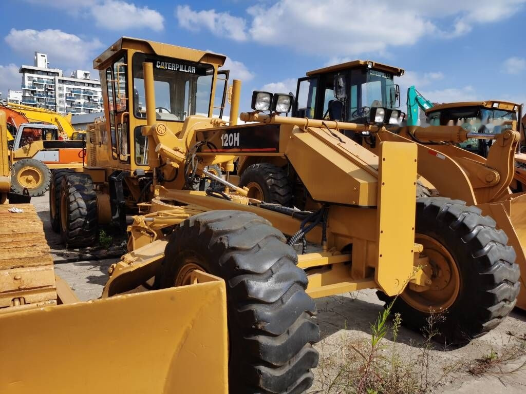 Caterpillar 120 H - آلة تسوية الأرض: صور 3 Caterpillar 120 H - آلة تسوية الأرض: صور 3