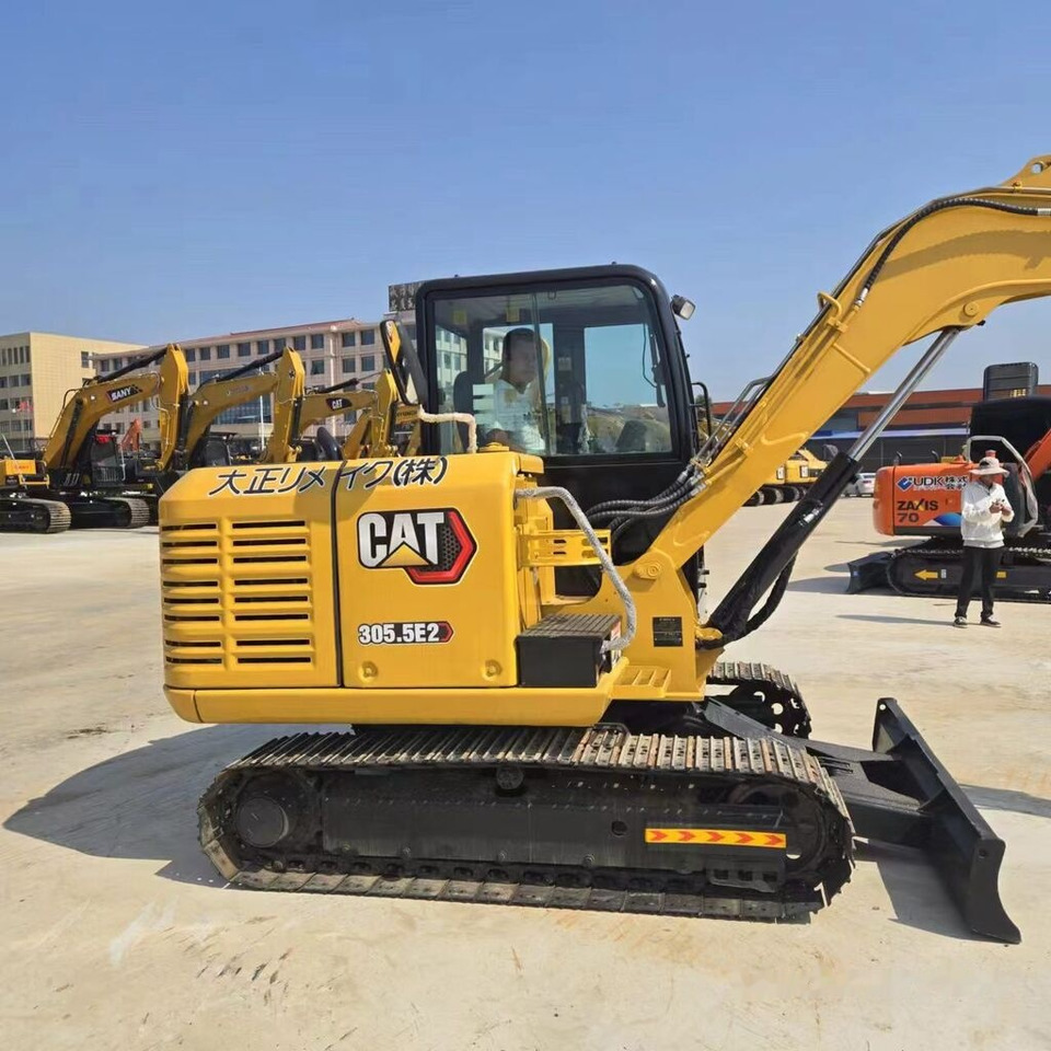 Caterpillar 305.5E2 - حفارة مصغرة: صور 1 Caterpillar 305.5E2 - حفارة مصغرة: صور 1