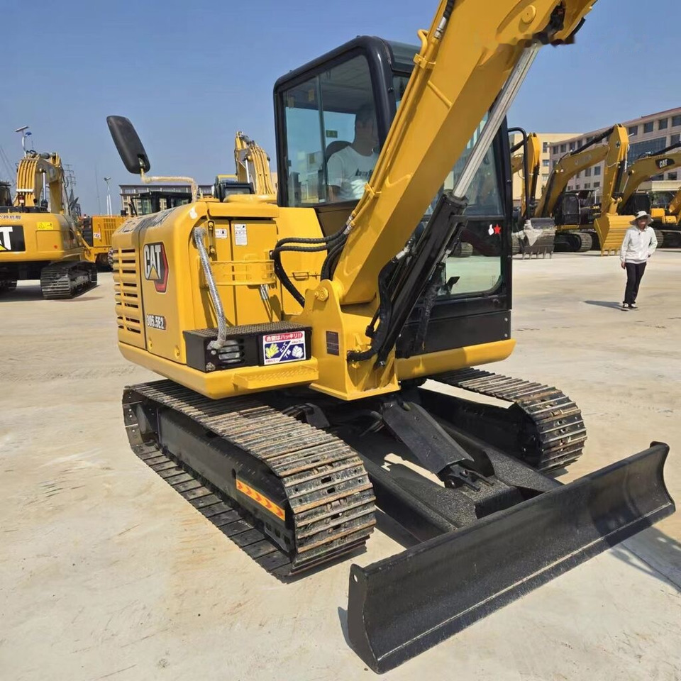 Caterpillar 305.5E2 - حفارة مصغرة: صور 5 Caterpillar 305.5E2 - حفارة مصغرة: صور 5