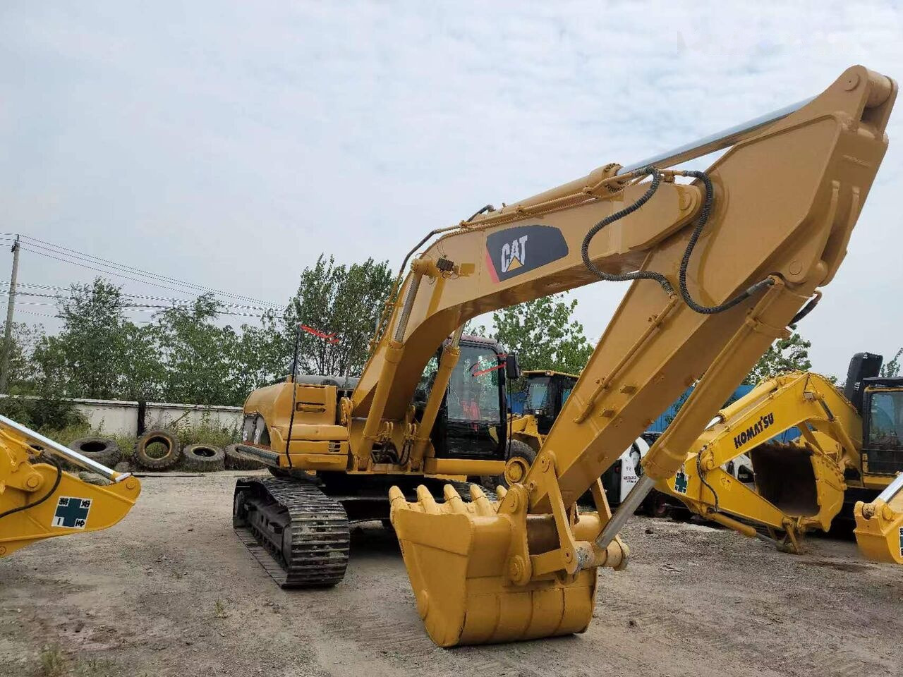 Caterpillar 325D - حفارات زحافة: صور 4 Caterpillar 325D - حفارات زحافة: صور 4