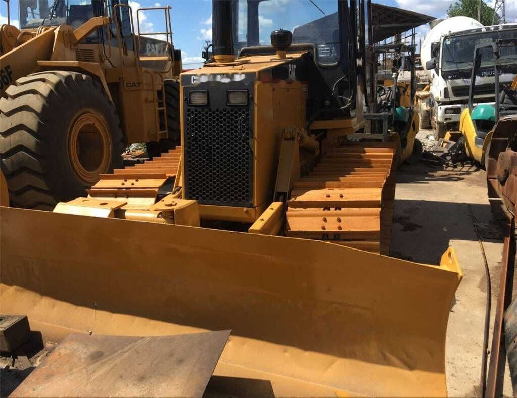 Caterpillar D4C - بلدوزر: صور 4 Caterpillar D4C - بلدوزر: صور 4