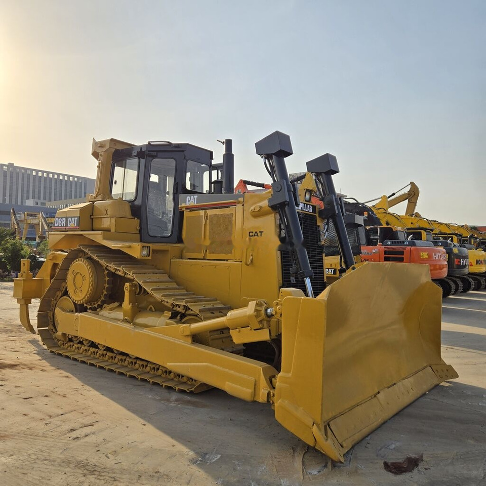 Caterpillar D8R - بلدوزر: صور 4 Caterpillar D8R - بلدوزر: صور 4