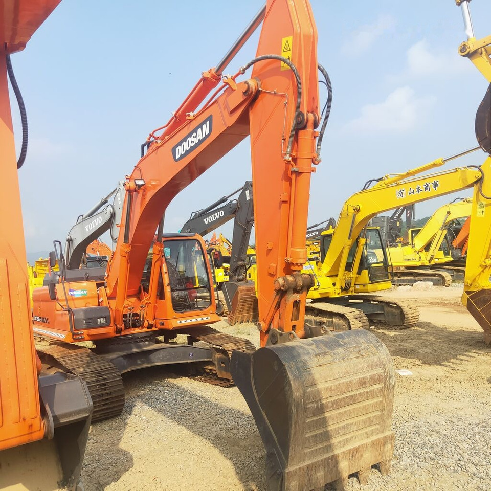 Doosan DX260LC - حفارات زحافة: صور 3 Doosan DX260LC - حفارات زحافة: صور 3