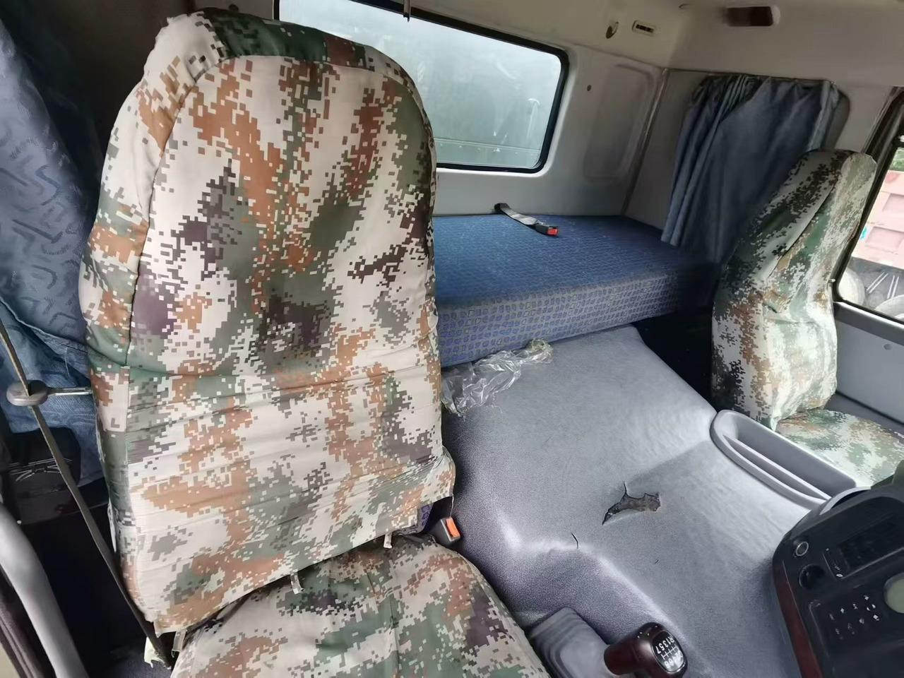 HOWO - شاحنة صهريج: صور 4 HOWO - شاحنة صهريج: صور 4