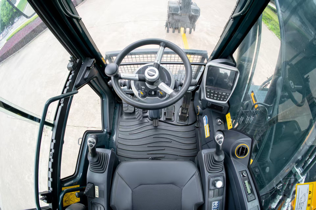 جديد حفارة على عجلات HYUNDAI HW155: صور 9