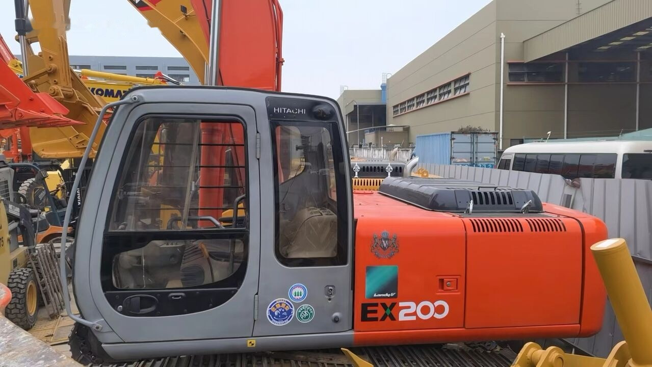 Hitachi EX200 - حفارات زحافة: صور 5 Hitachi EX200 - حفارات زحافة: صور 5