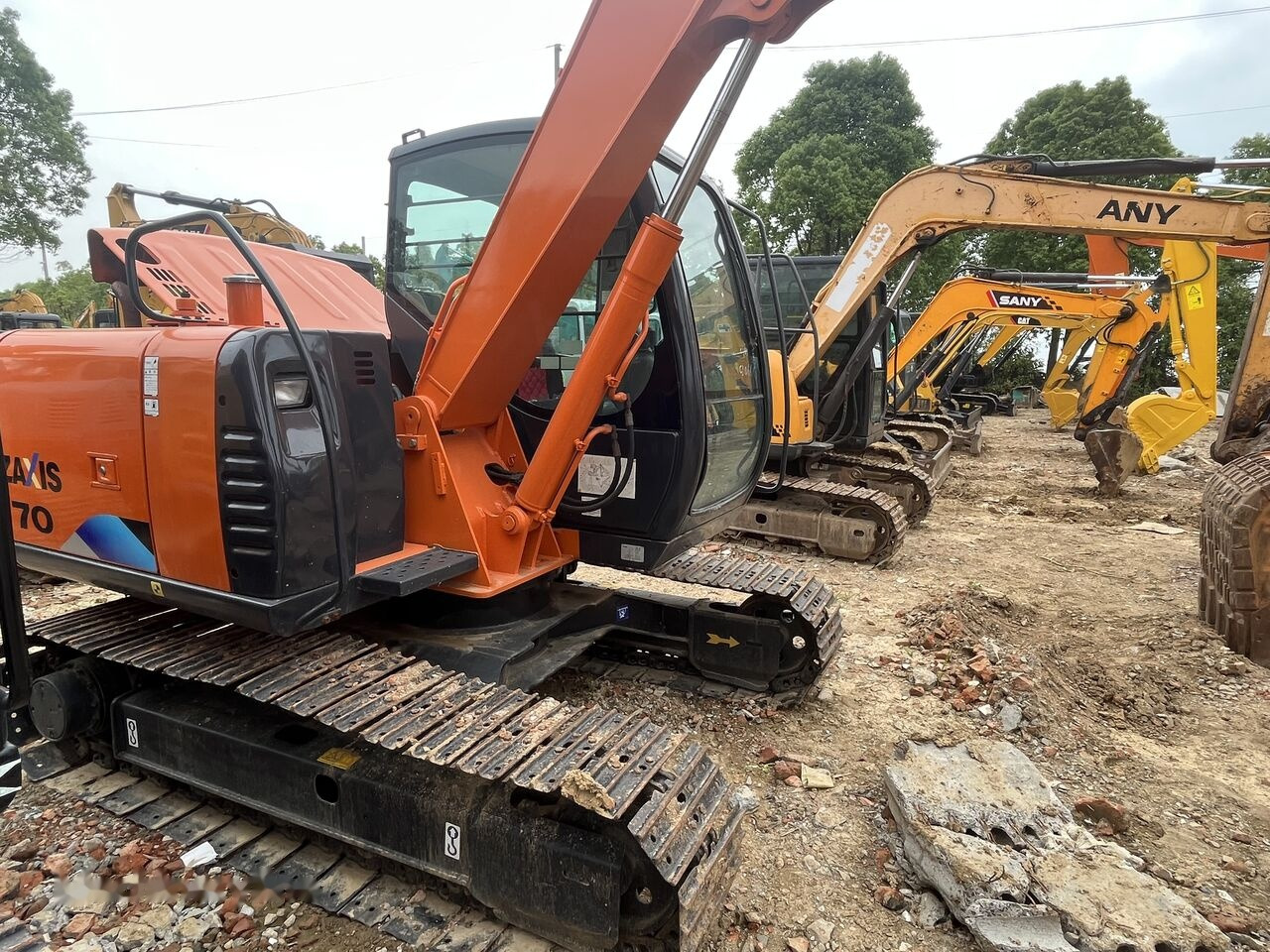 Hitachi ZX70 - حفارة مصغرة: صور 2 Hitachi ZX70 - حفارة مصغرة: صور 2