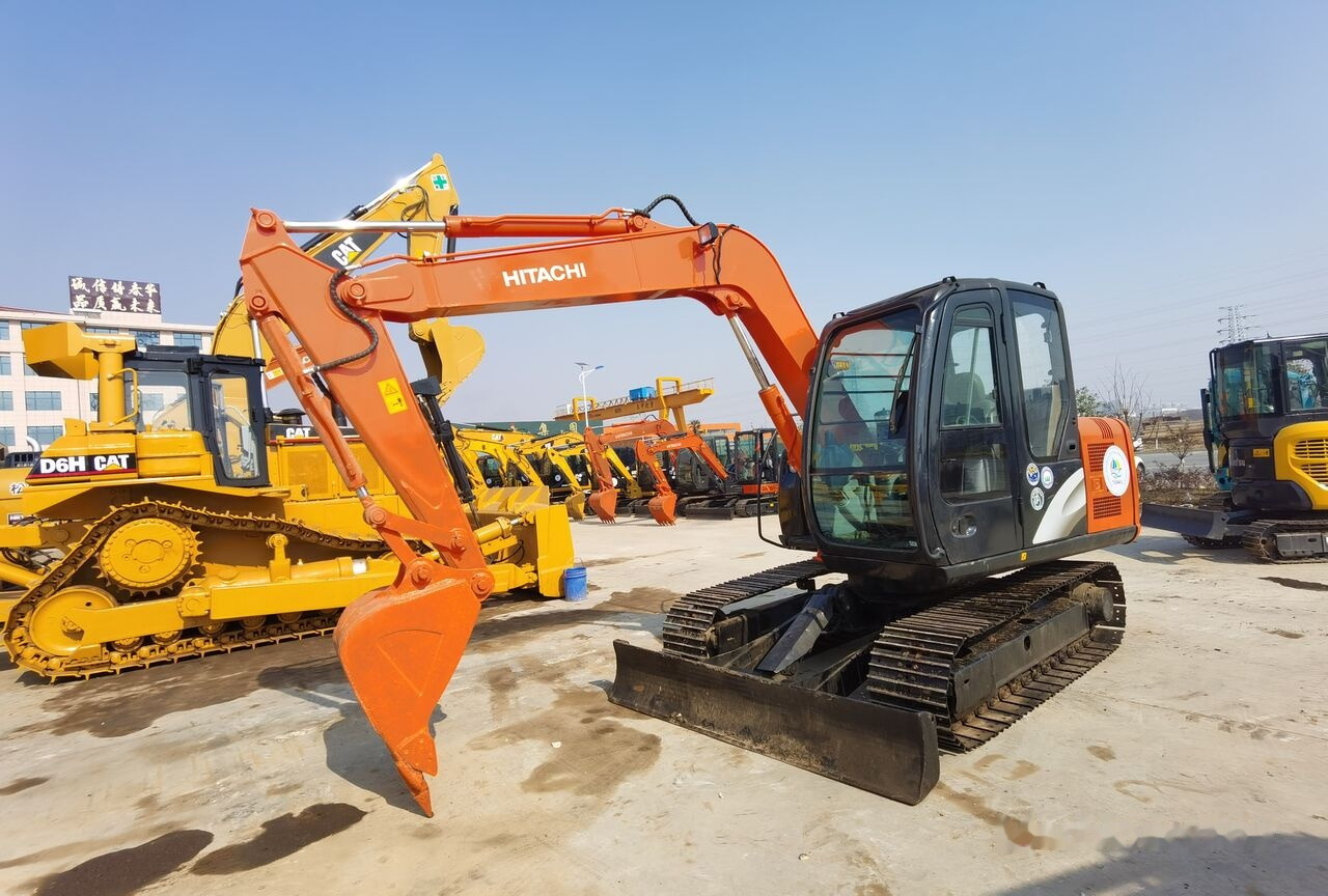 Hitachi ZX70 - حفارة مصغرة: صور 2 Hitachi ZX70 - حفارة مصغرة: صور 2