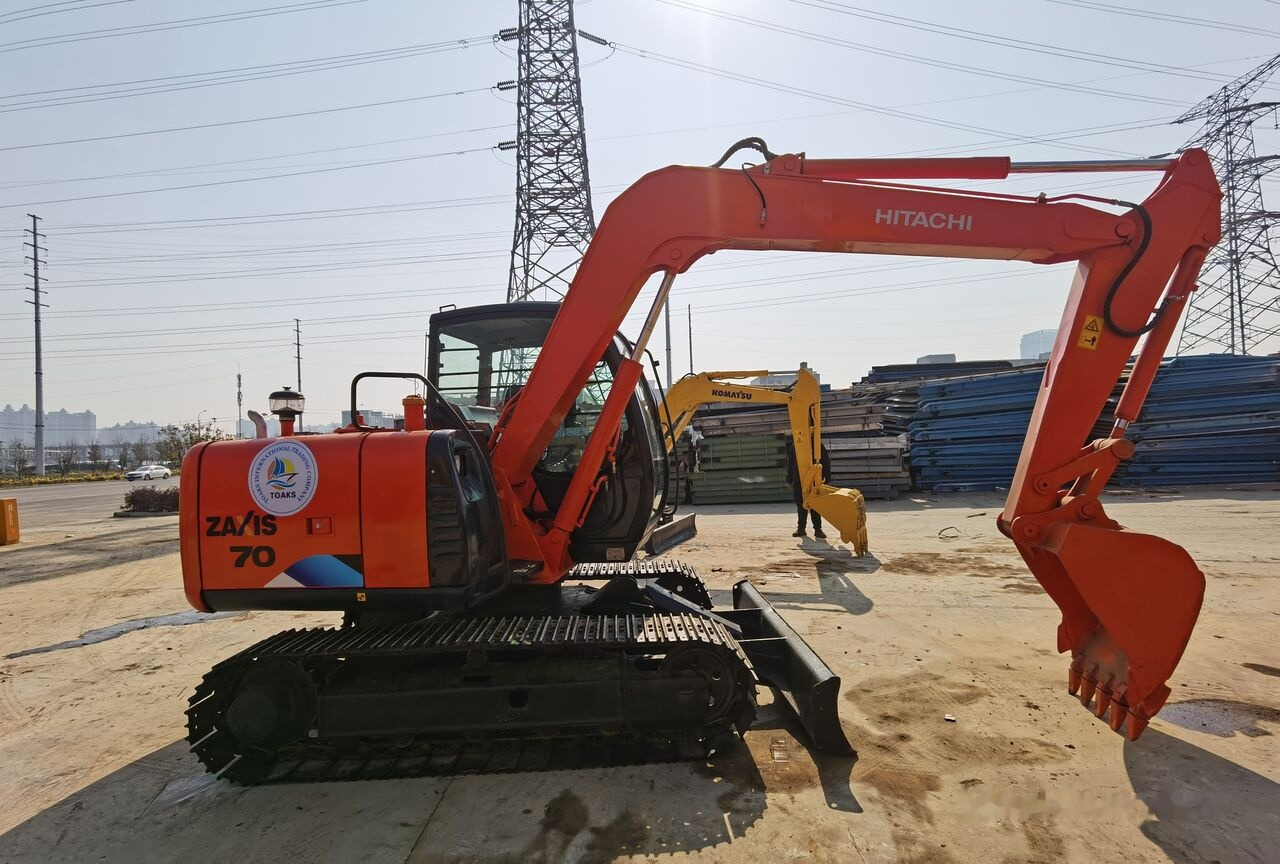 Hitachi ZX70 - حفارة مصغرة: صور 1 Hitachi ZX70 - حفارة مصغرة: صور 1
