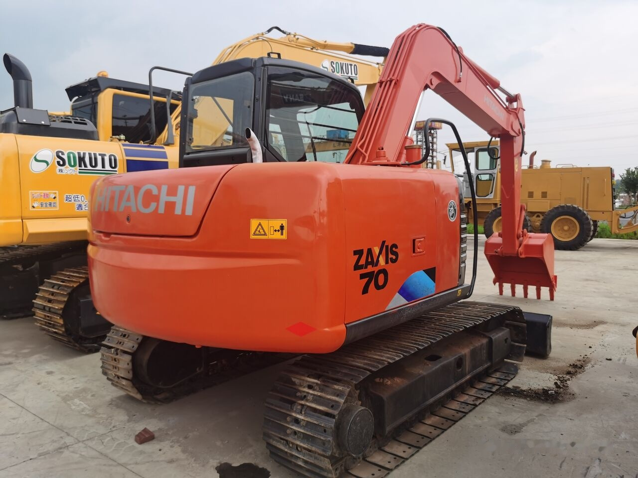 Hitachi ZX70 - حفارة مصغرة: صور 4 Hitachi ZX70 - حفارة مصغرة: صور 4