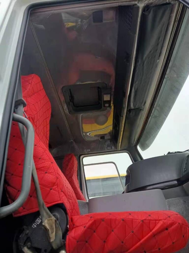 شاحنات مسطحة Howo ZZ3257N3647D1: صور 7