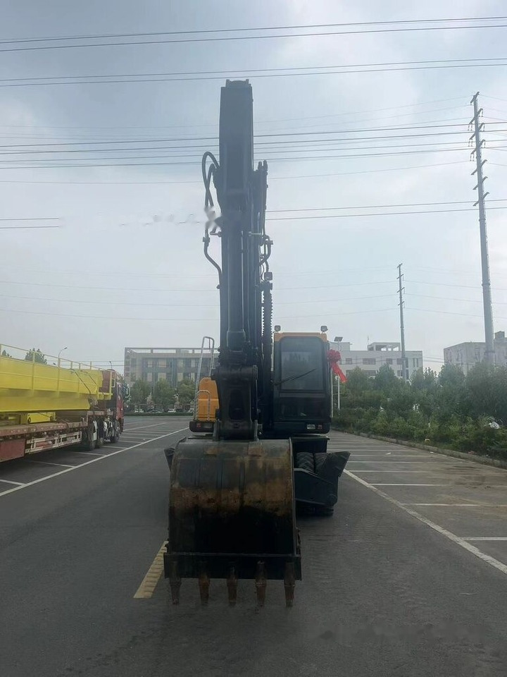 Hyundai 210W-9 إيجار Hyundai 210W-9: صور 8