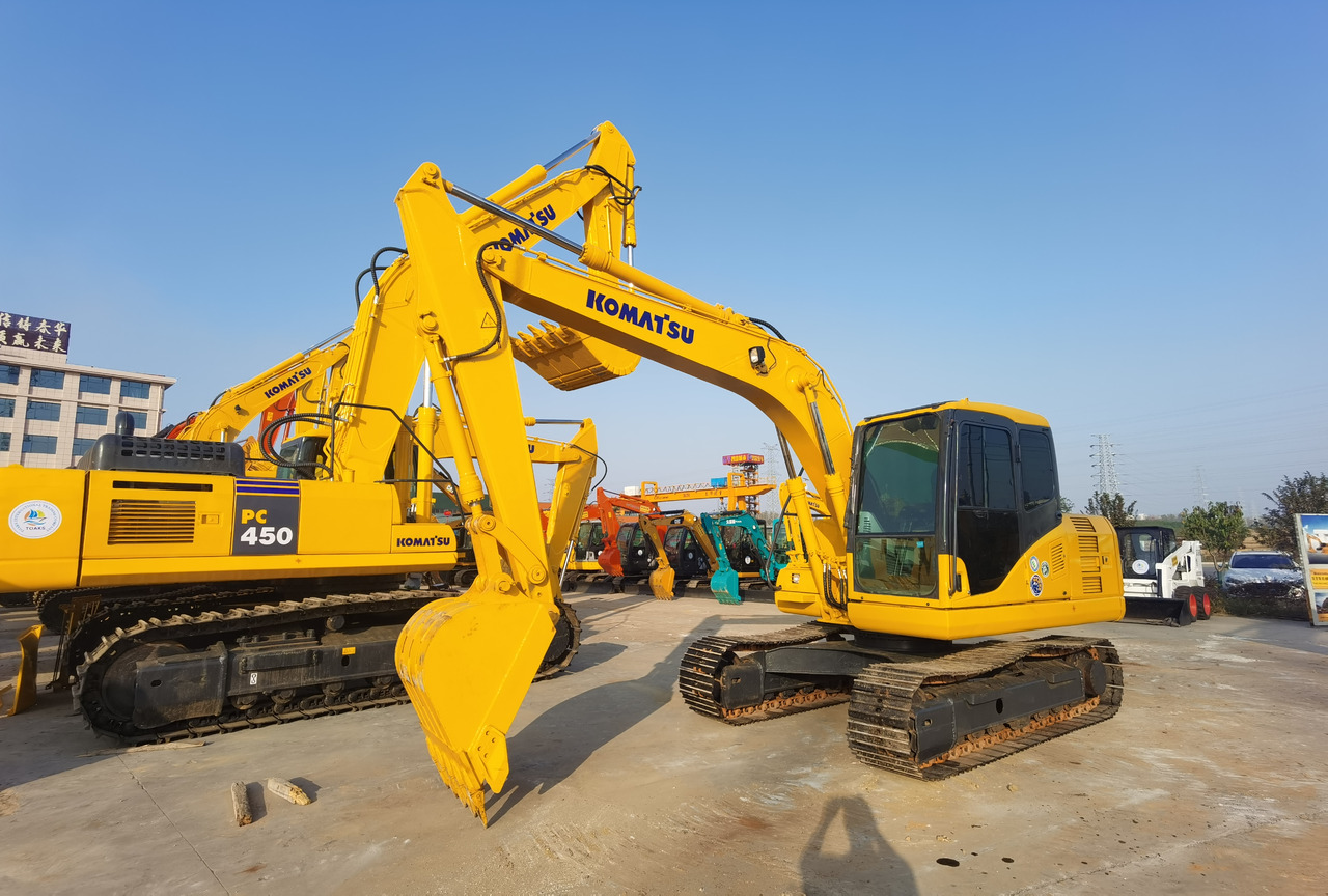 KOMATSU PC130-7 - حفارة مصغرة: صور 3 KOMATSU PC130-7 - حفارة مصغرة: صور 3