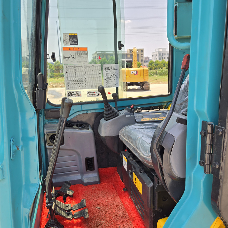 KUBOTA KX155 - حفارة مصغرة: صور 3 KUBOTA KX155 - حفارة مصغرة: صور 3